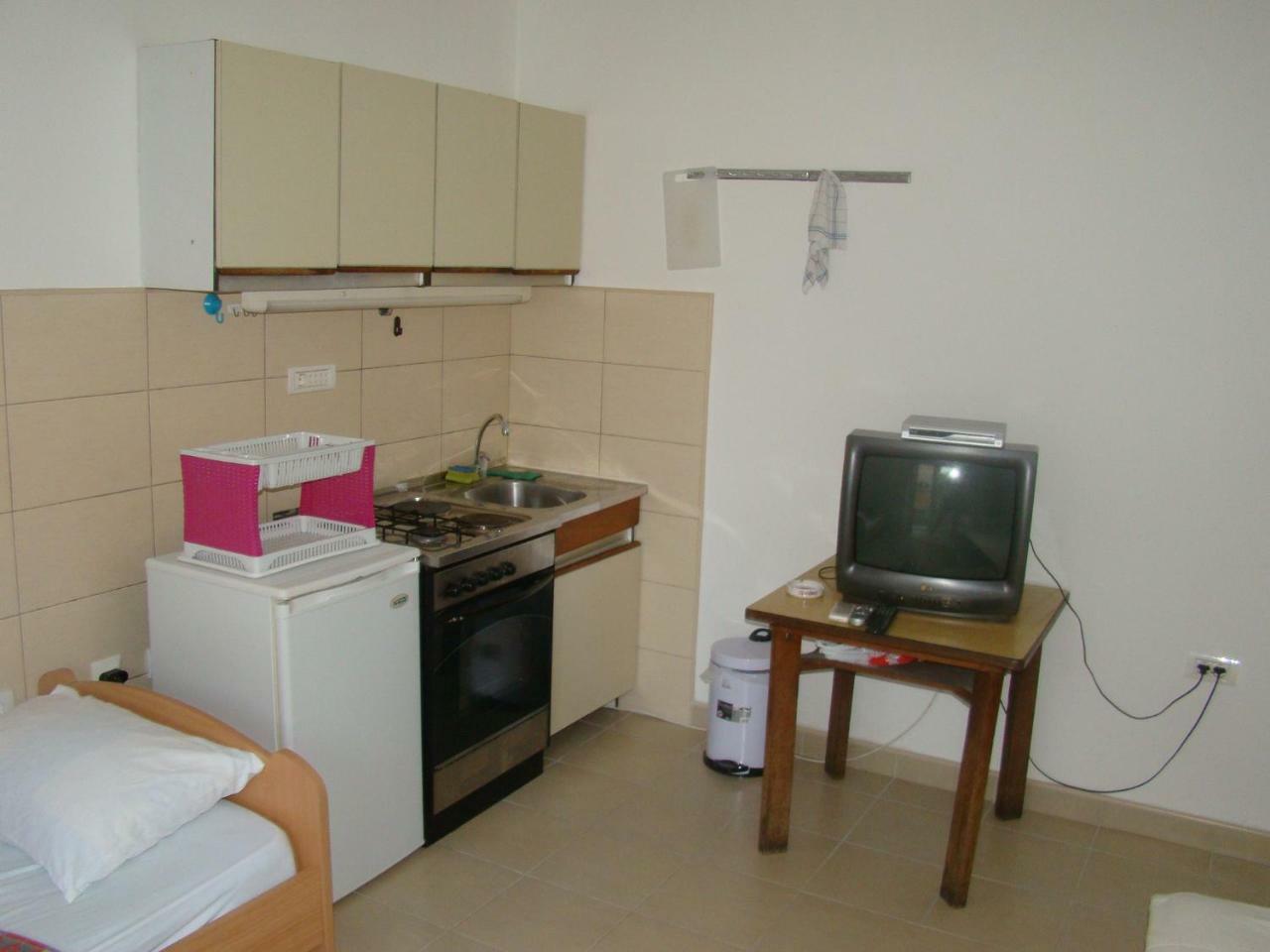 Bmt Apartmani ヘルツェグ・ノヴィ エクステリア 写真